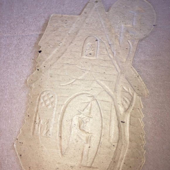 Very Old LE Luhrs Halloween Haunted House embossed die-cut with witch, black cat - Picture 5 of 5